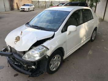 Nissan Tiida 2013, 1.6 Автомат