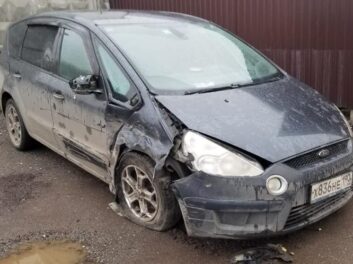 Ford s-max 2.0 Автомат 2007 года